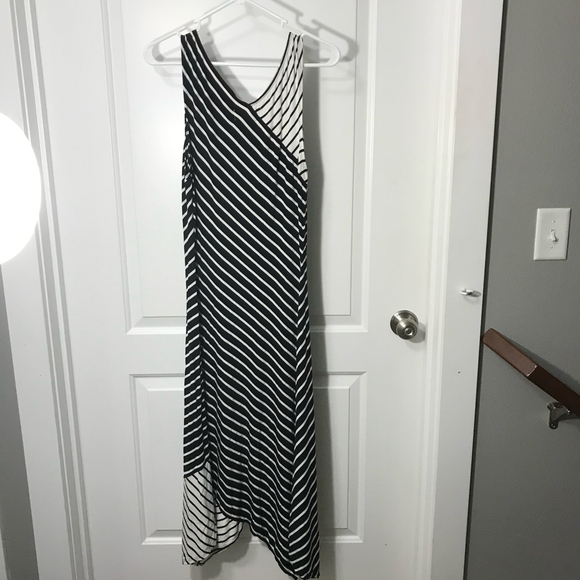 Max Studio London Sleeveless Black Ivory Asymmetrical Stripe Stretch Maxi Lg - Picture 2 of 4